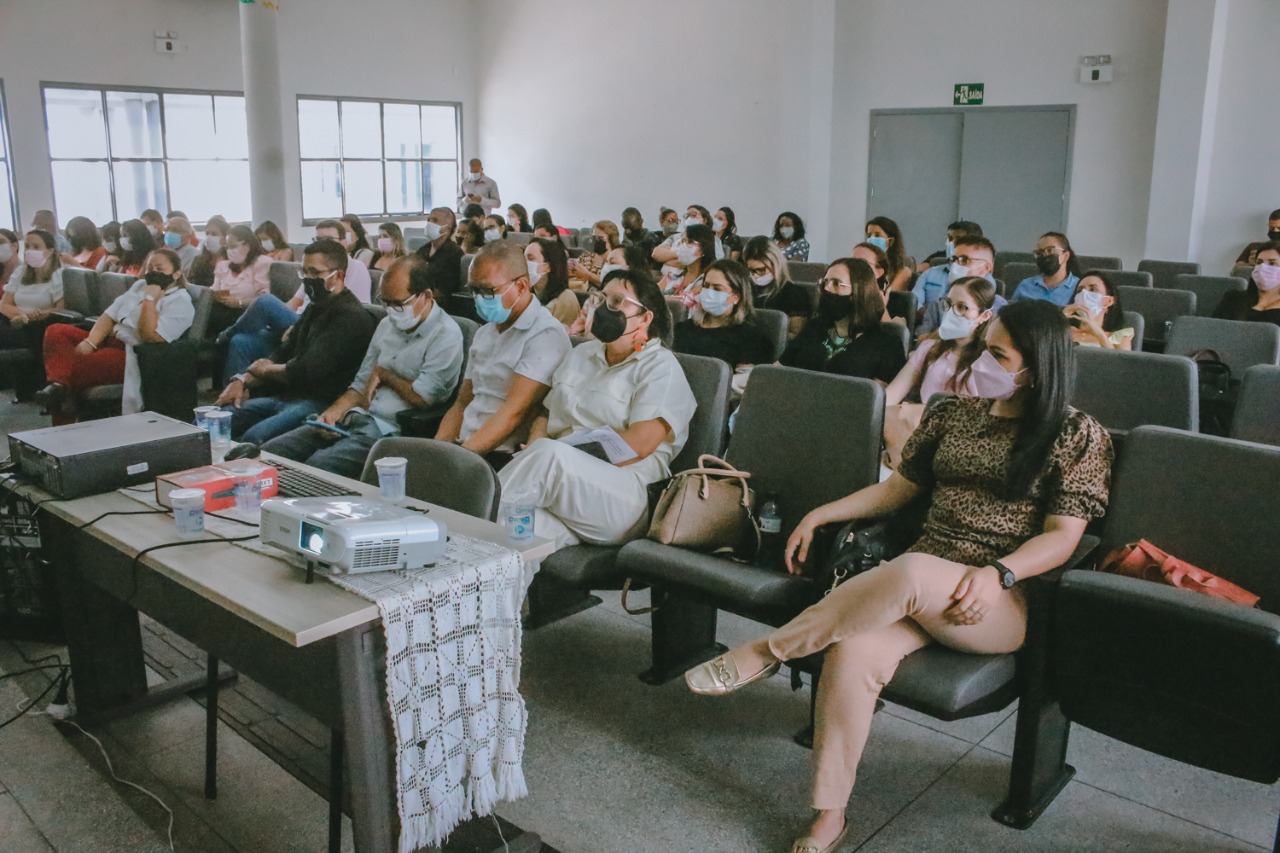 Fundação Renascer e TJ/SE capacitam trabalhadores do sistema socioeducativo