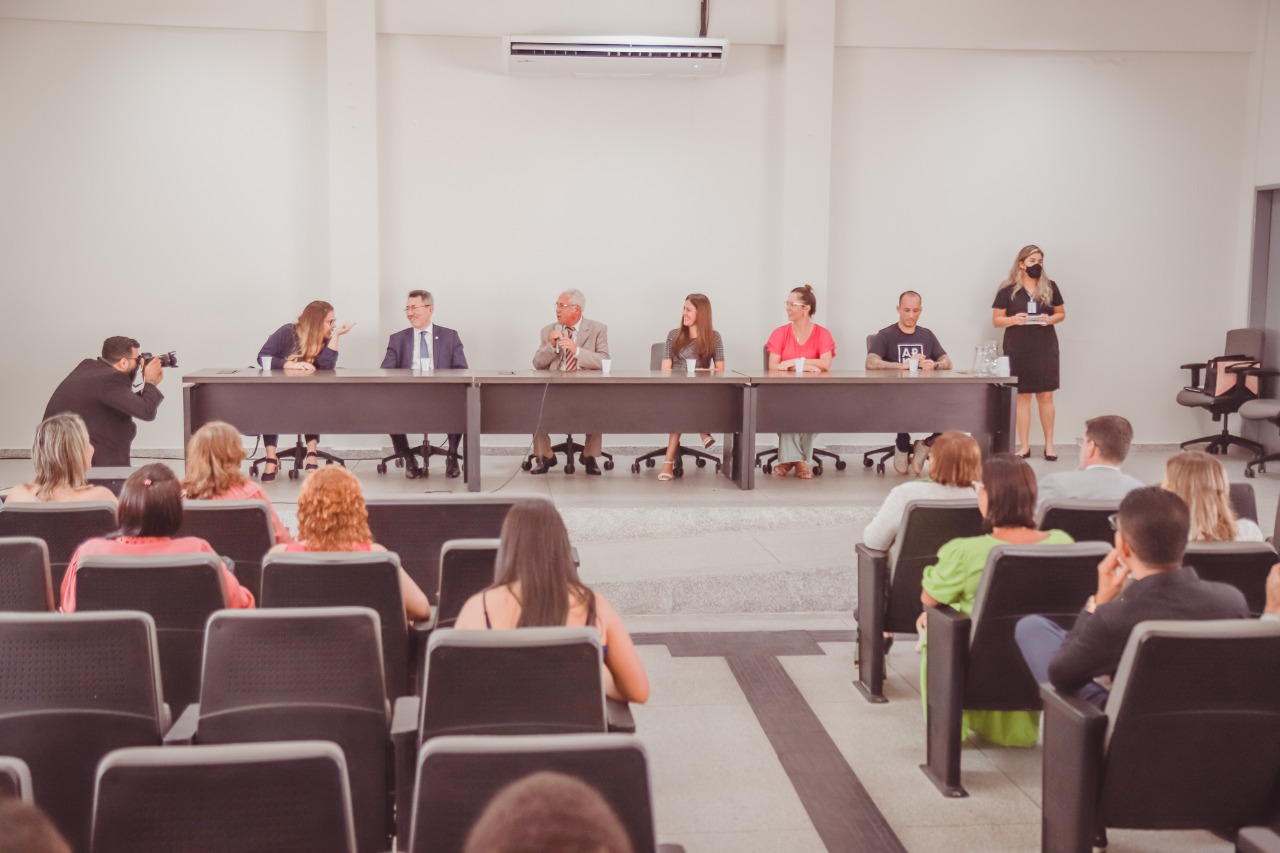 Fundação Renascer inaugura Espaço Vida e Governo firma convênio para Projeto Paternidade Responsável