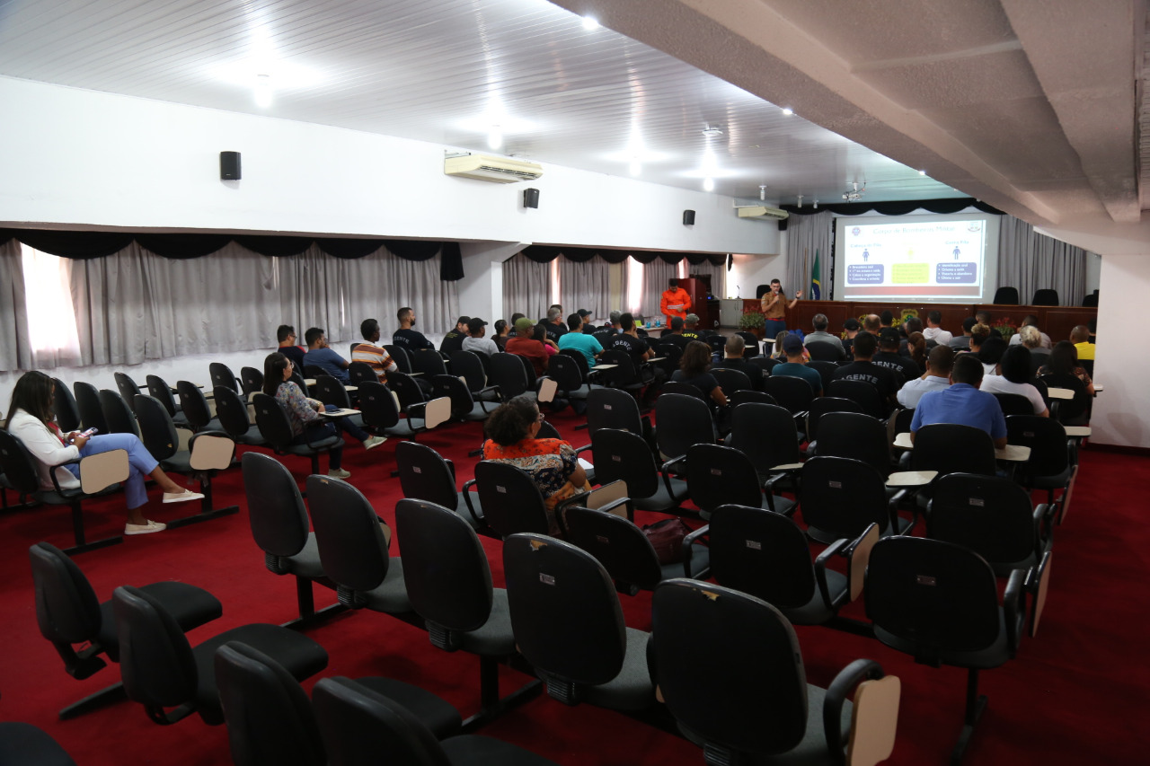 Fundação Renascer promove capacitação para servidores do sistema socioeducativo