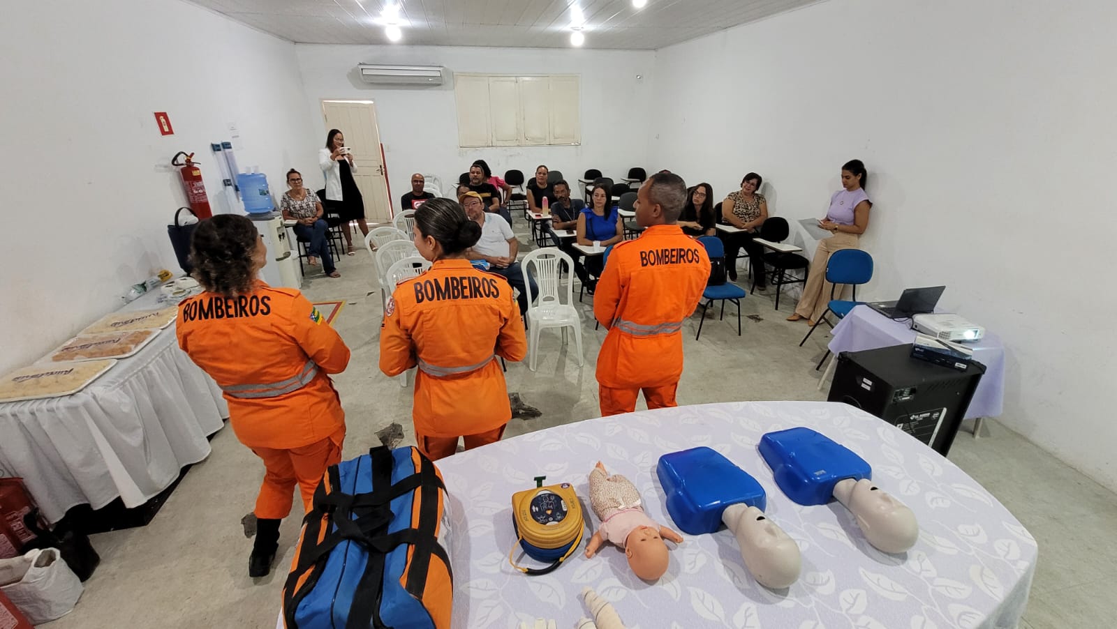 Fundação Renascer promove Curso de Brigada de Incêndio em Parceria com o Corpo de Bombeiros Militar 