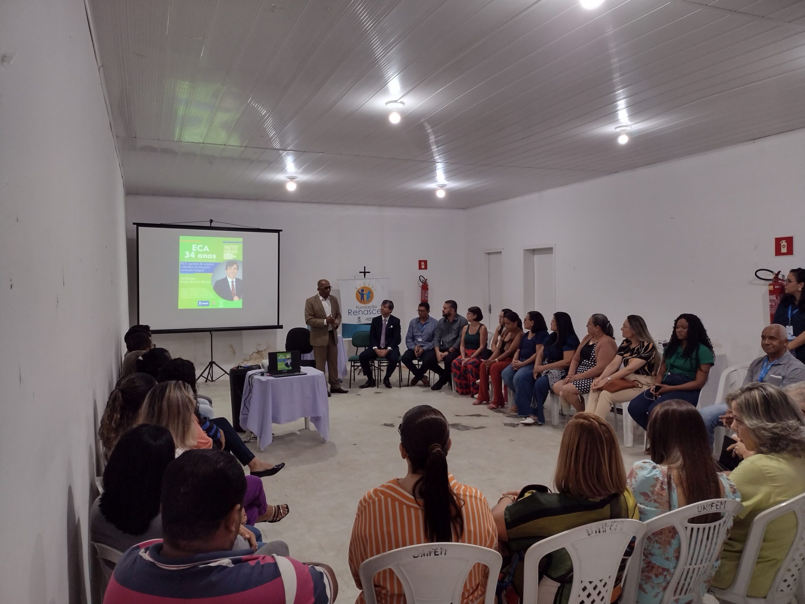 Fundação Renascer celebra os 34 anos do ECA com encontro formativo Intersetorial