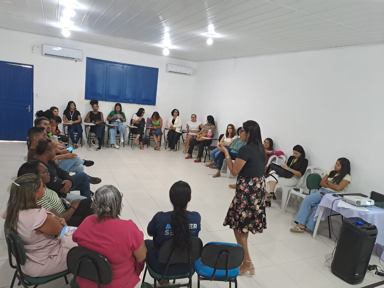 Fundação Renascer capacita servidores sobre visibilidade trans